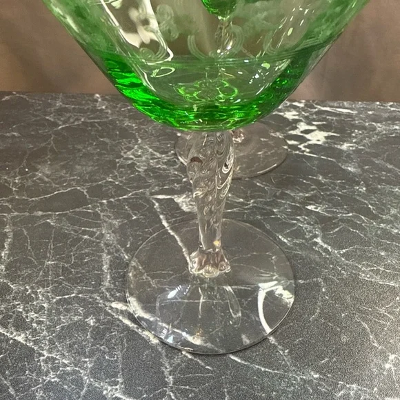 Fostoria Versailles 2 LIQUOR COCKTAIL Glass 5" And 3 Wine Glass 7” Lot Glow Gla - Picture 8 of 12